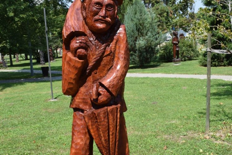 Park skulptura Ernestinovo