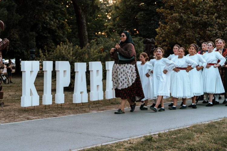 53. KOLONIJA KIPARA NAIVACA ERNESTINOVO JE IZA NAS…